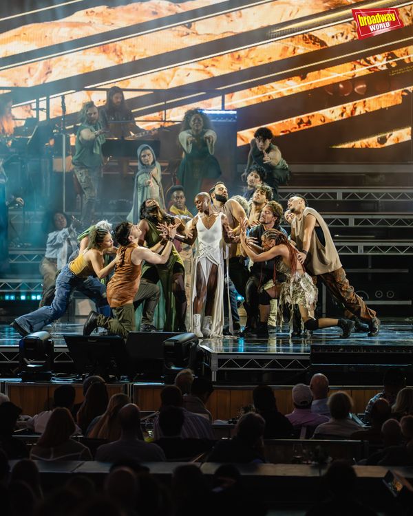 JESUS CHRIST SUPERSTAR PHOTOS