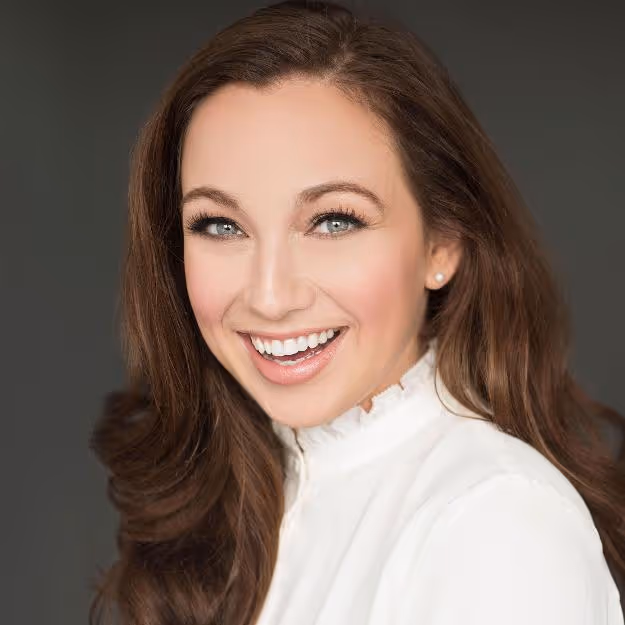 BWW Q&A: Katie Kerr of CHRIS, MRS. - A New Holiday Musical at Boldly Productions