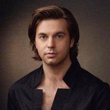 BWW Q&A: Trent Stork on COME FROM AWAY at Paramount Theatre