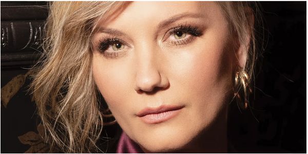 Guilia Show Information