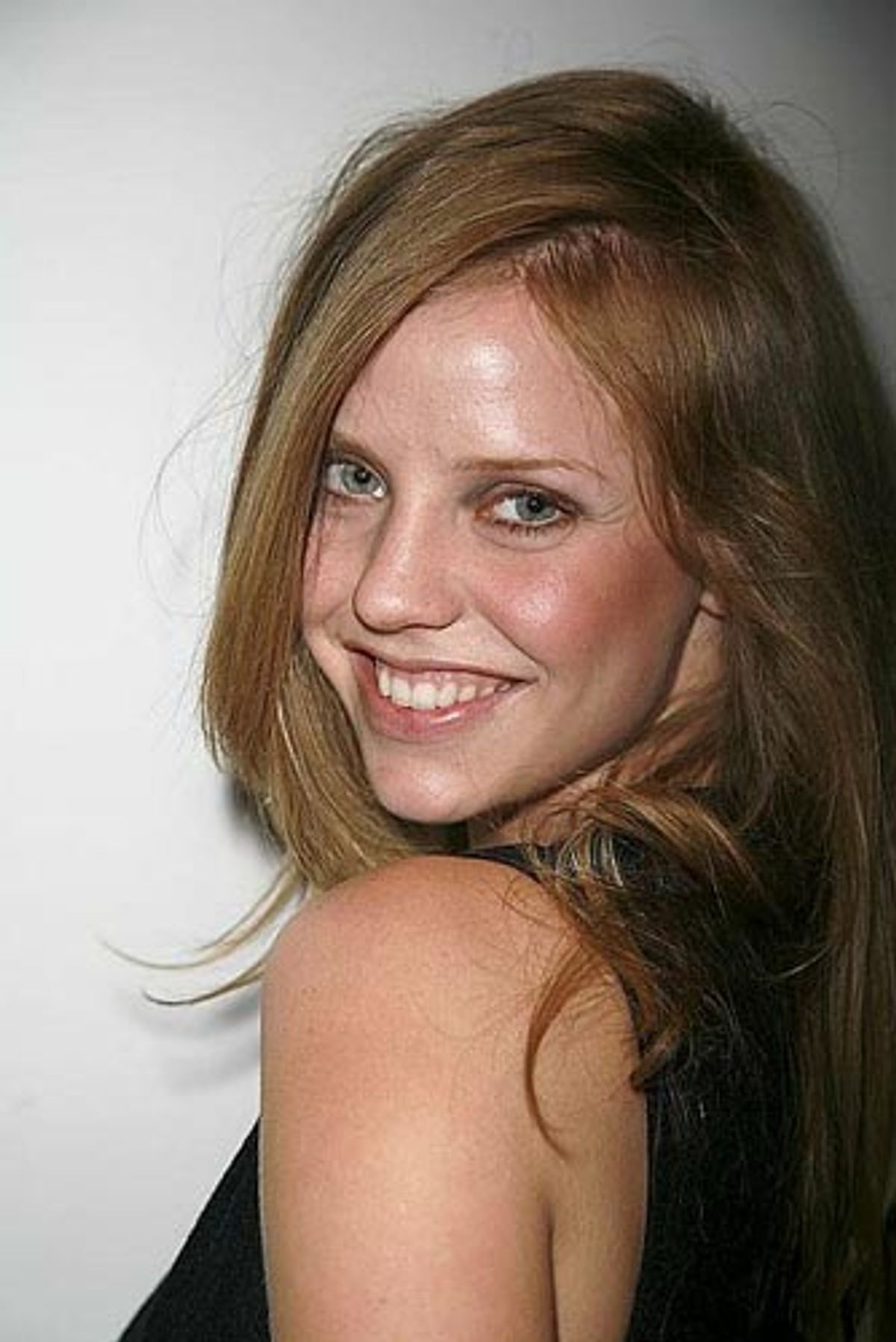 Kelli Garner at 
