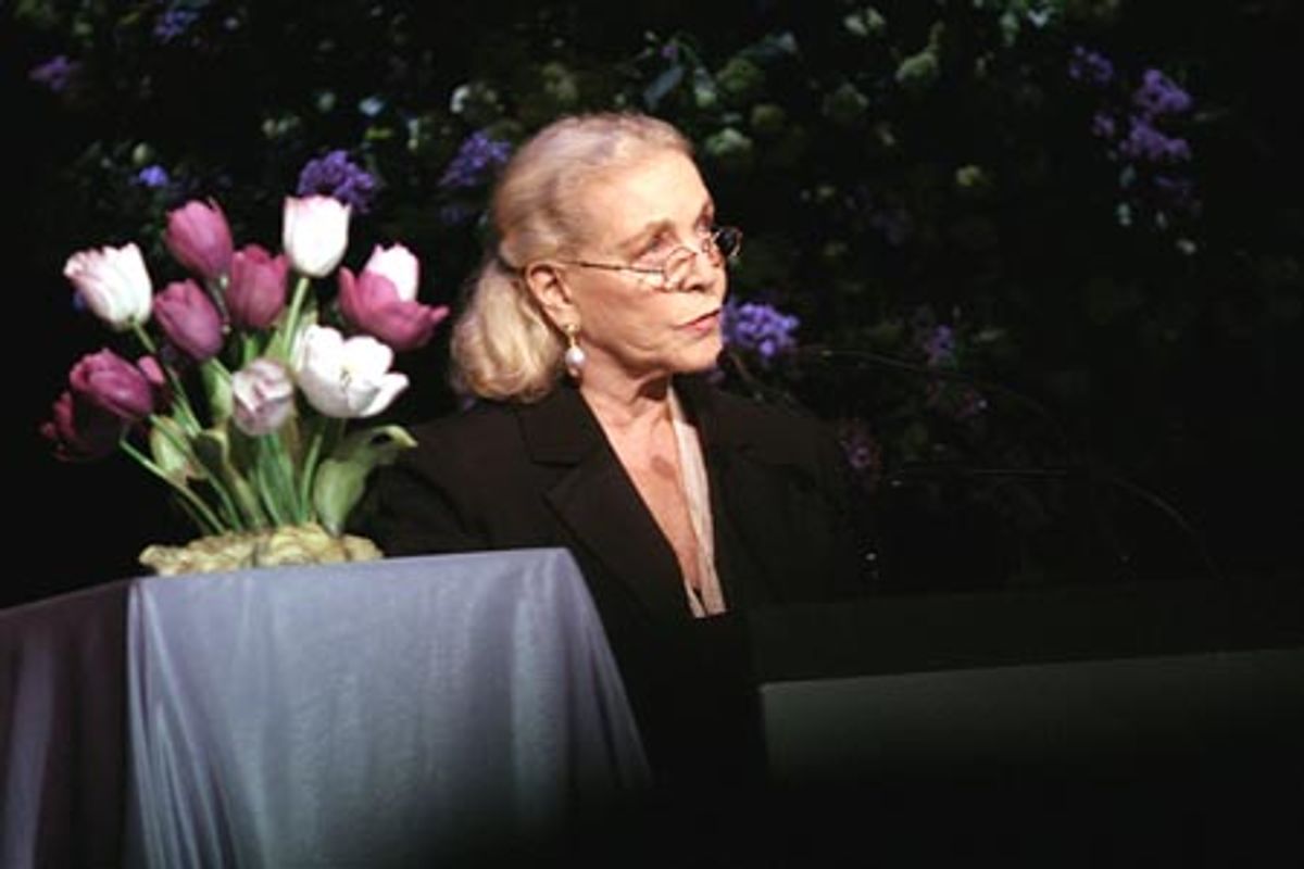 Lauren Bacall honors Phyllis Newman  at 