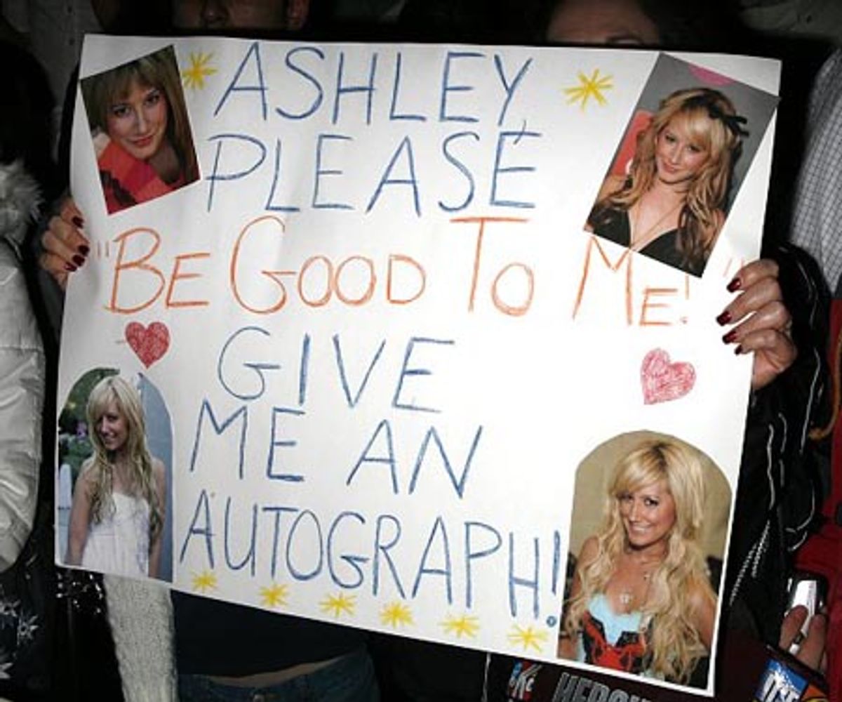 Fans lining up for the star... at 