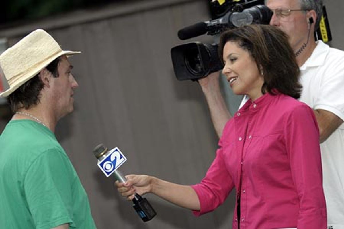 CBS2 interviewing Richard Thomas at 