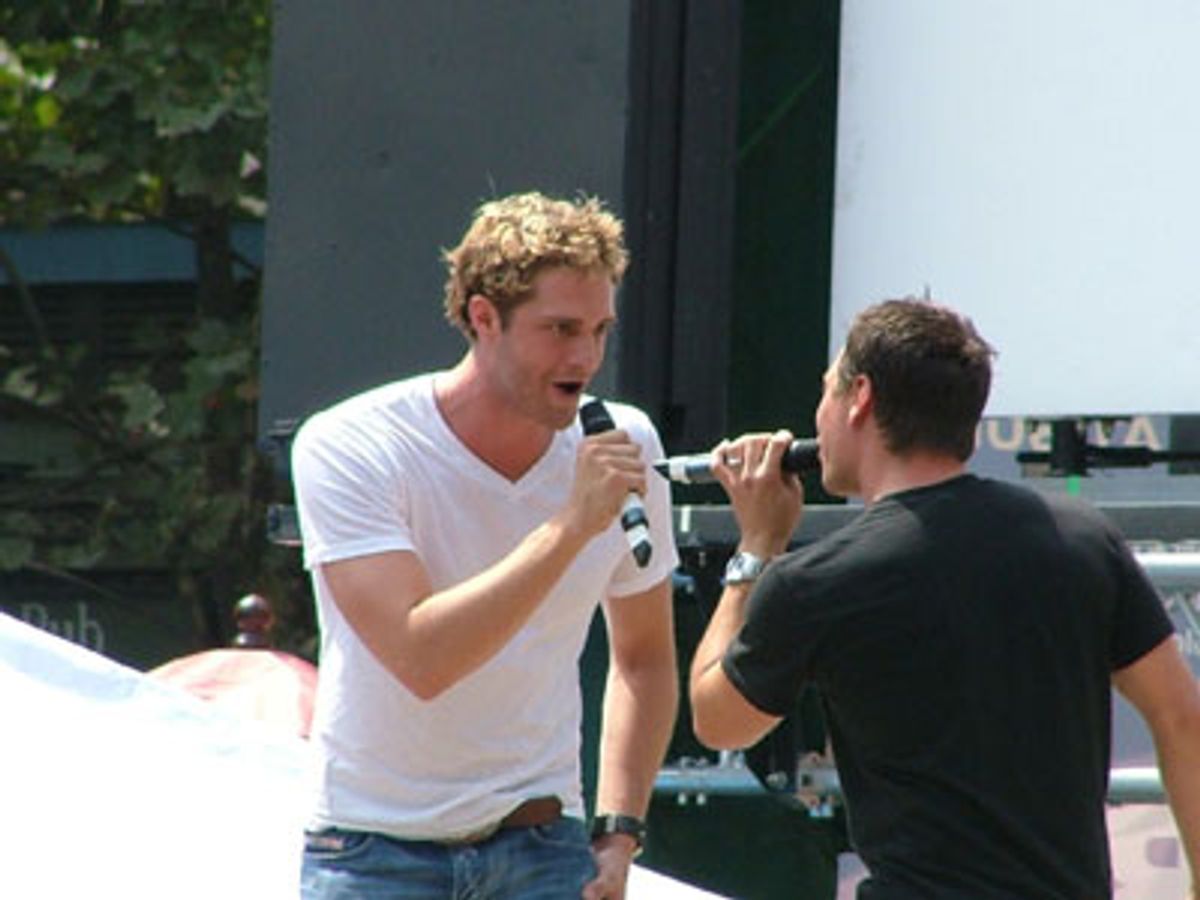 Colin Hanlon and Drew Lachey sing 'What You Own' at 