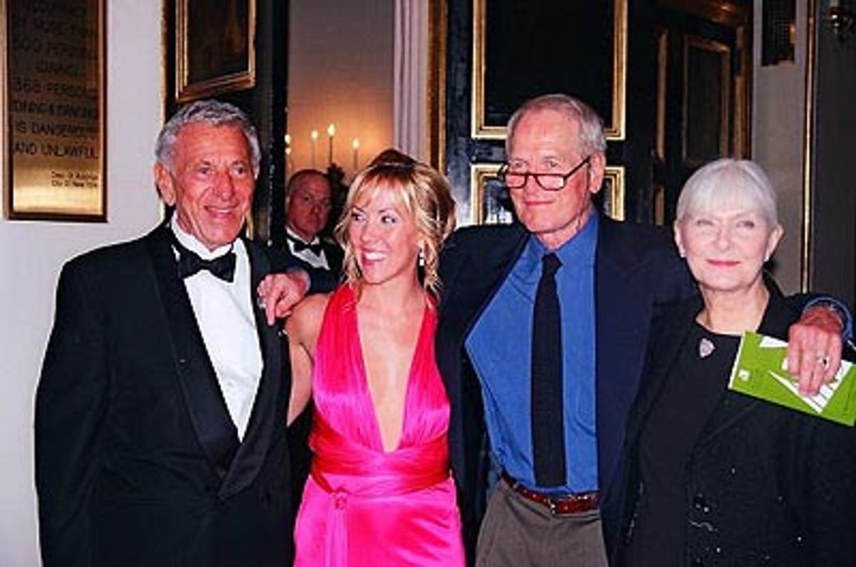 
Jack Klugman, Heather Randall, Paul Newman and Joanne Woodward

 at 