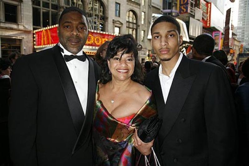 Photos: Hot Feet Opening Night Arrivals — photo 14 of 28