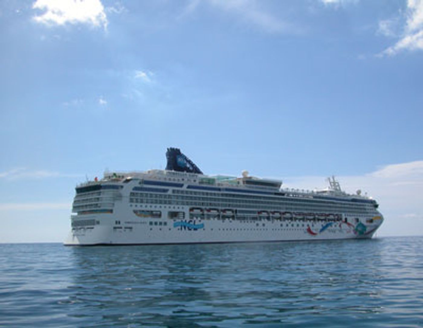 Photo Coverage: Broadway takes to the Sea: Jamie McGonnigal  Image