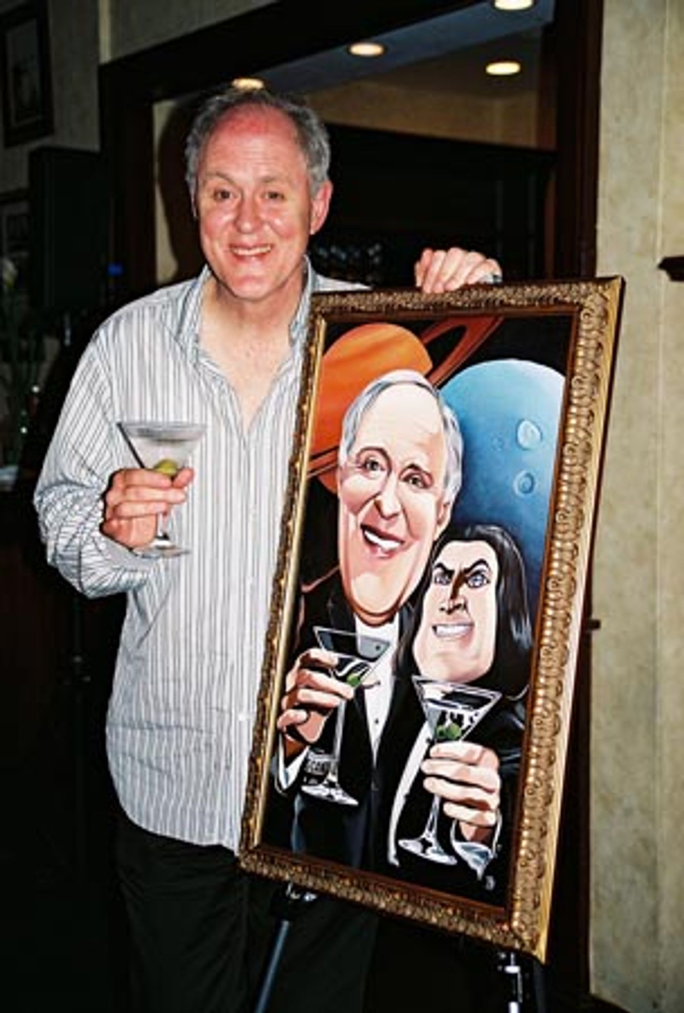 Photo Coverage: John Lithgow Unveiled on Broadway Wall of Fame  Image