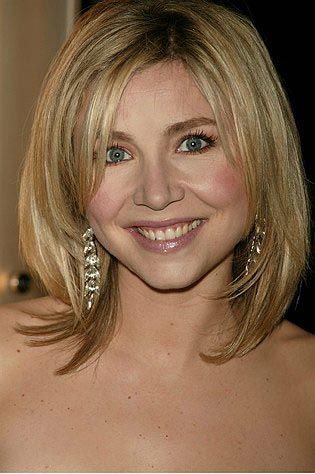 Sarah Chalke Photo