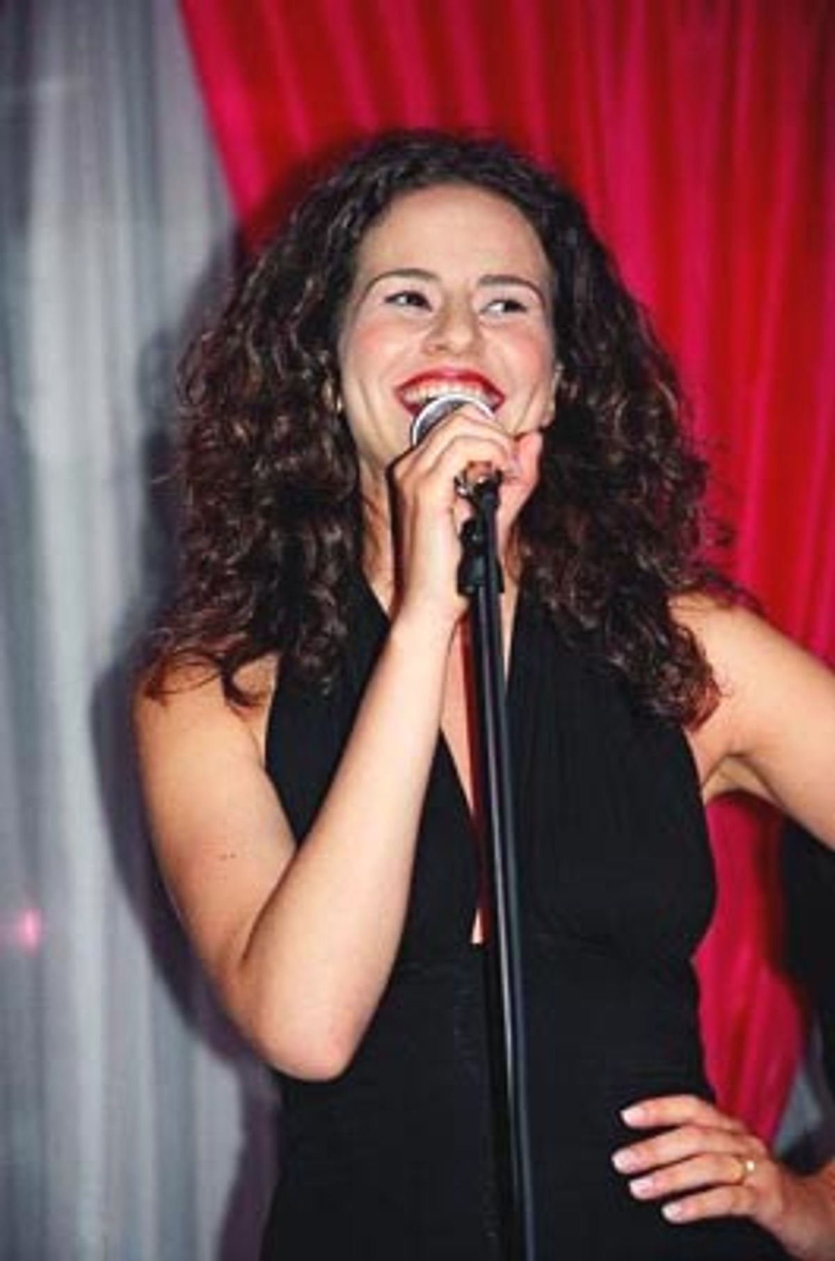 Mandy told stories throughout the night about
growing up in LA, singing with Bette Midler,
and lots more... at 