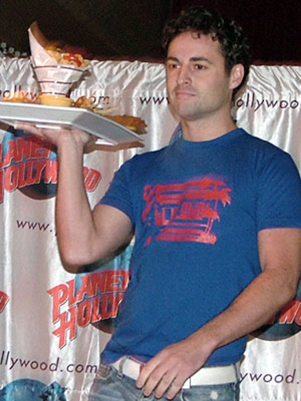Max von Essen serves it up! at 