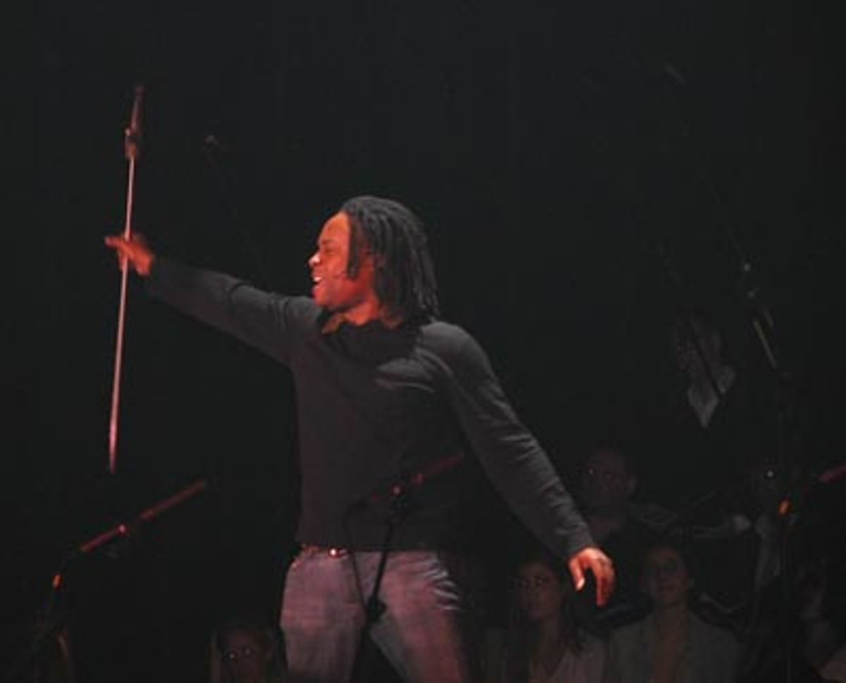 Billy singing Glory at 