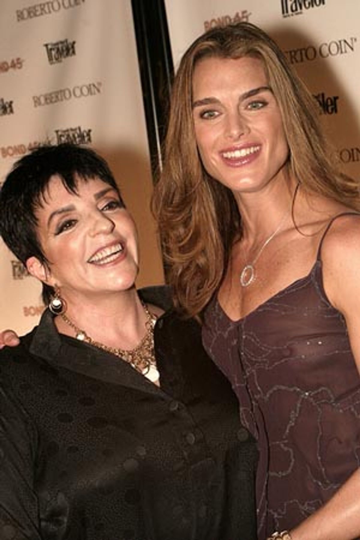 Liza Minnelli greets Brooke Shields at 