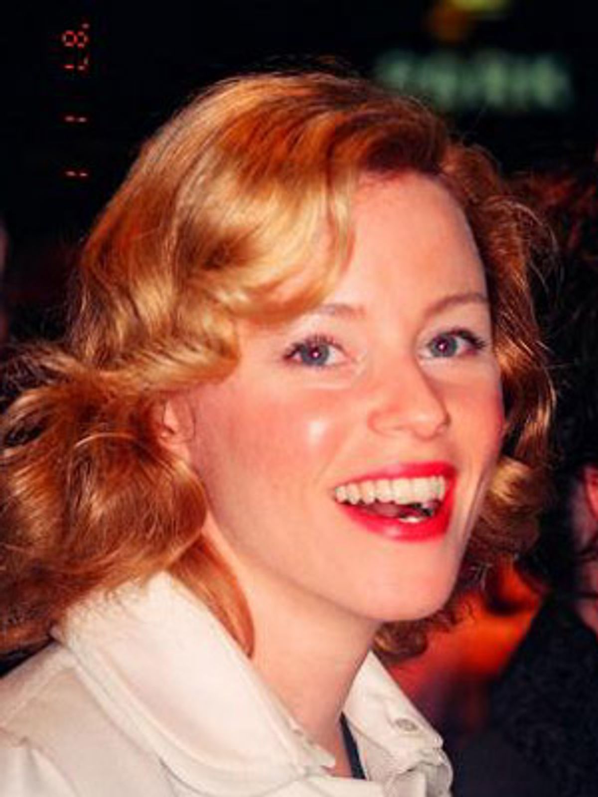 Elizabeth Banks (recently seen in Seabiscuit and
will be featured in Spider-Man 2)

 at 
