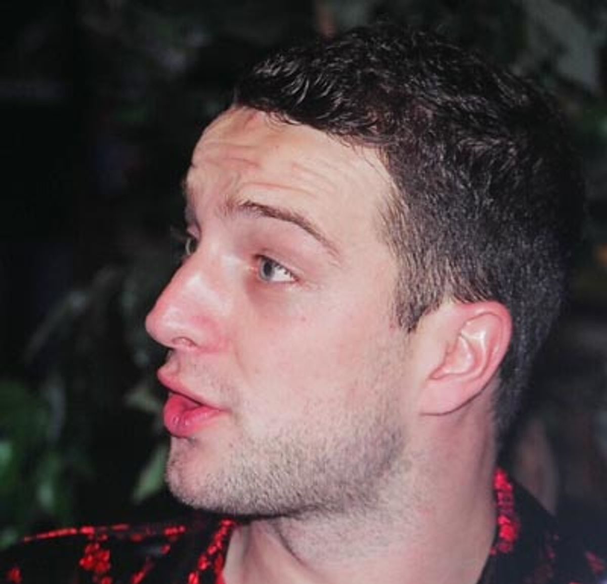 Euan Morton speaking with fans
 at 