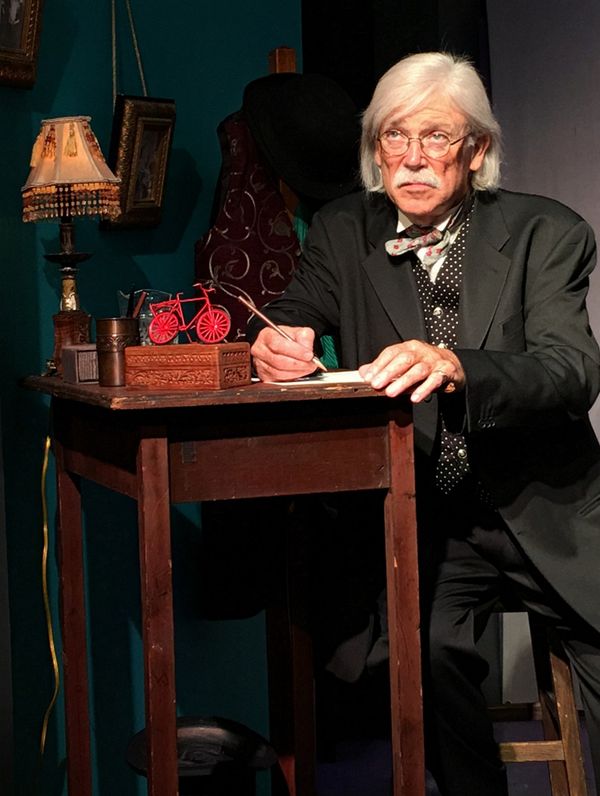 Chris DeCarlo as Sholom Aleichem in 