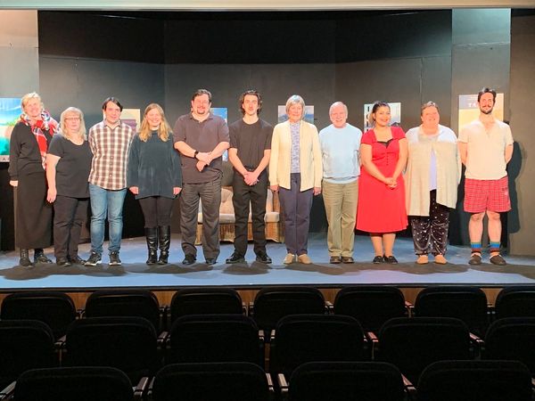 Full cast of A Clear View 4