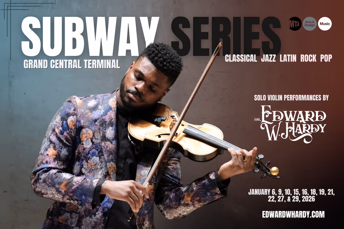 Parker Ross Williams as Robbie