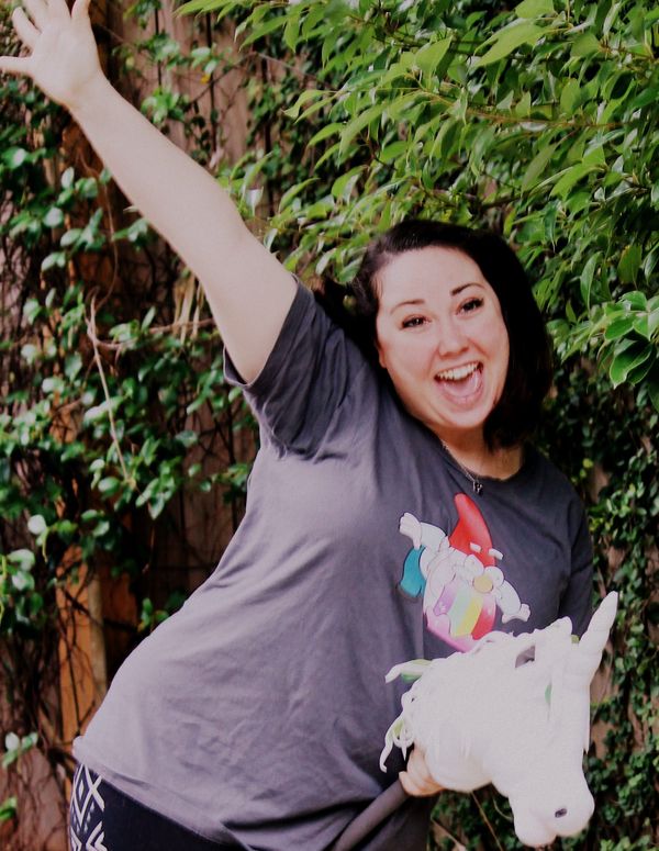 Agent Clarice Starling (Rachel Landon), her not-so-silent lambs and one sock monkey (Maryann Williams, Chaney Moore, Kiefer Slaton, Heather Buzanos, Tom Stell and Taelon Stonecipher) are on the hunt for Buffalo Bill 14