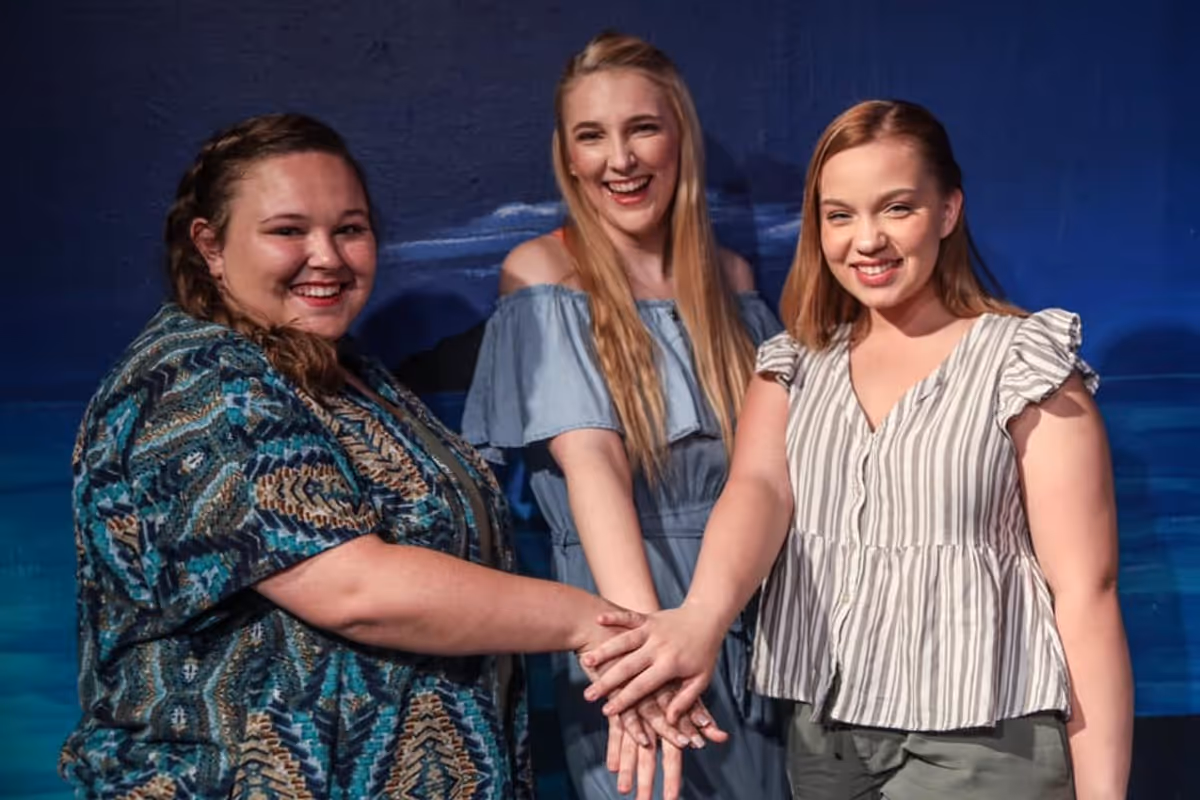 Megan Gardner as Lisa, Quinlyn Ashlock as Sophie and McKenzie Jessen as Allie in Starlight Community Theater's production of MAMMA MIA! Megan Gardner as Lisa, Quinlyn Ashlock as Sophie and McKenzie Jessen as Allie in Starlight Community Theater's production of MAMMA MIA!