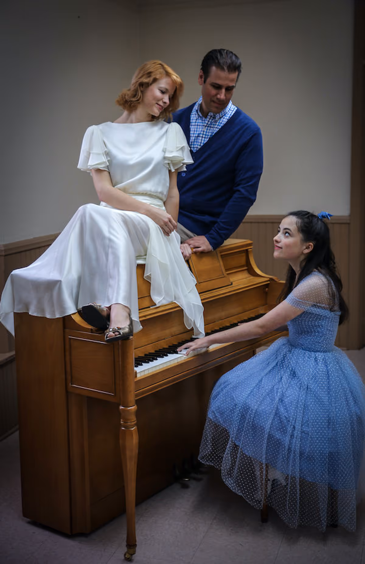 Tracy Lord (Lauren Suchinski, of Yardley) and C.K. Dexter Haven (Matt Duchnowski of Newtown) enjoy the dulcet tones of “Pepper Sauce Woman” played by Dinah Lord (Isabel Newell of Moorestown, NJ) in Newtown Arts Company’s production of the stage and film comedy classic The Philadelphia Story,  June 15 through 21 at historic Newtown Theatre, 120 North State Street, Newtown. For tickets and information, please see www.newtownartscompany.com.