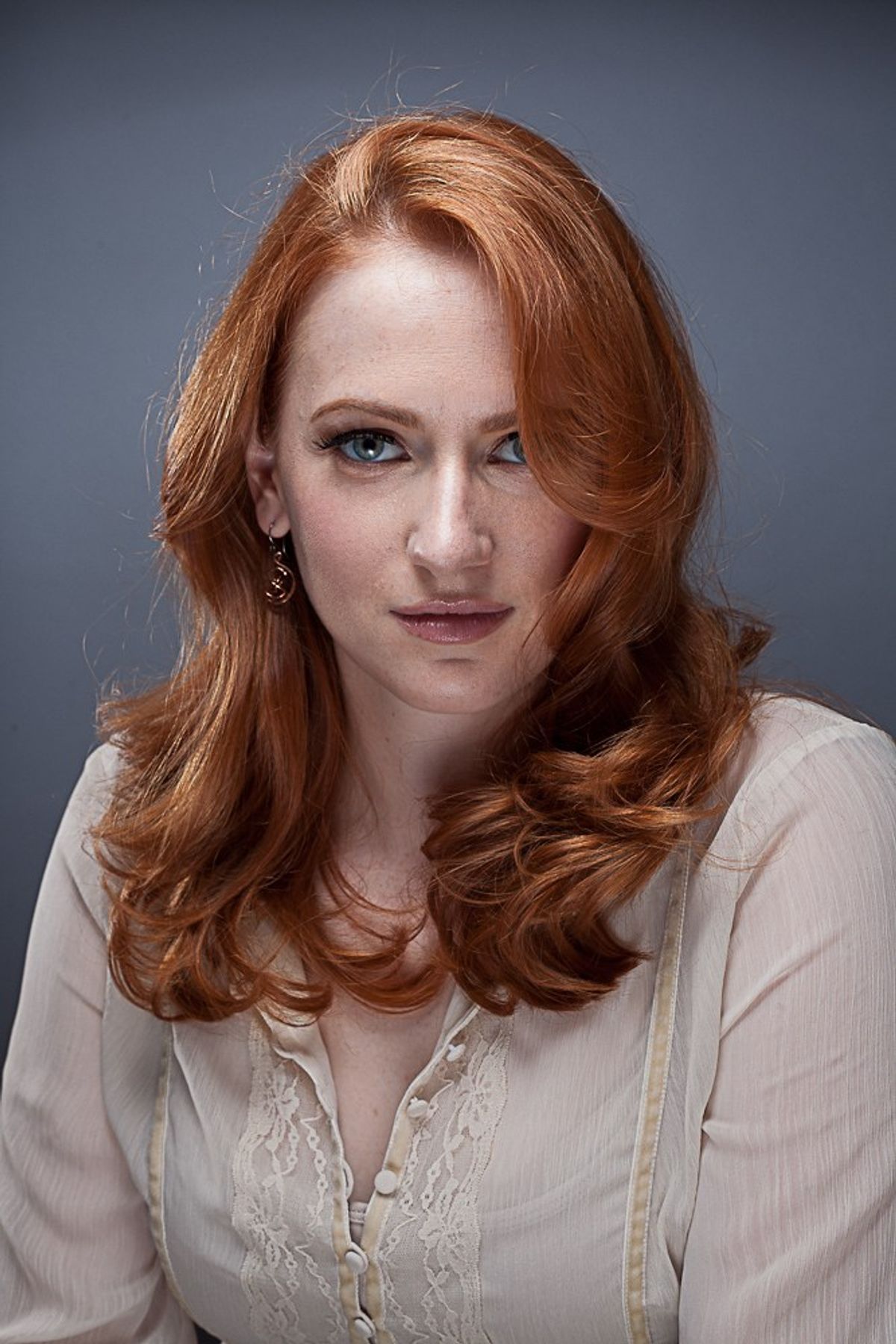 Soprano Kelli Butler as Hannah Glawari