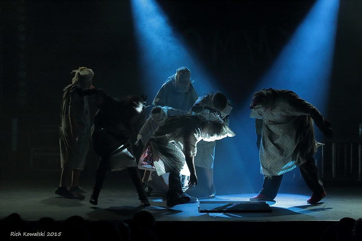 "Sparks" - Ensemble. 