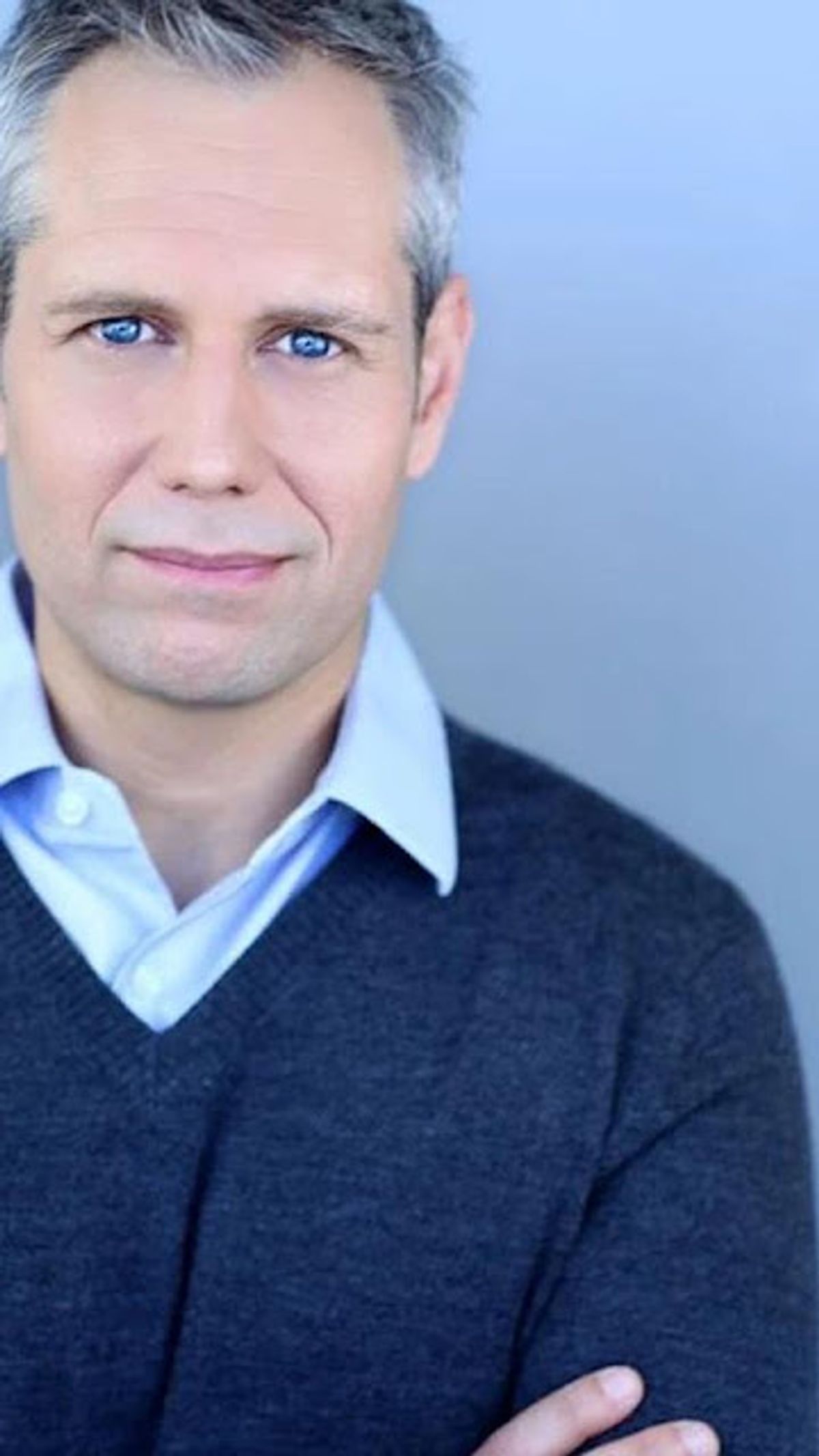 A ESC CHICAGO ALUM FINDS SUCCESS IN LOS ANGELES!: Multitalented Actor / Director / Producer and Writer Ian Vogt, who won a 1998 Chicago Joseph Jefferson Citation Award for Outstanding Actor In A Supporting Role In A Play for his moving performance as Edmund Tyrone in Director Darryl Maximilian Robinson's 1997 Excaliber Shakespeare Company of Chicago revival of Eugene O'Neill's "Long Day's Journey Into Night" at The Heartland Cafe Studio Theatre in Chicago, has found success on the west coast as a Guest Star Actor on such hit tv shows as Criminal Minds, Revenge and Everwood, as well as Founder of his own production company CajunAsian Productions. He has also won critical praise and award recognition in LA for his stage work. A ESC CHICAGO ALUM FINDS SUCCESS IN LOS ANGELES!: Multitalented Actor / Director / Producer and Writer Ian Vogt, who won a 1998 Chicago Joseph Jefferson Citation Award for Outstanding Actor In A Supporting Role In A Play for his moving performance as Edmund Tyrone in Director Darryl Maximilian Robinson's 1997 Excaliber Shakespeare Company of Chicago revival of Eugene O'Neill's "Long Day's Journey Into Night" at The Heartland Cafe Studio Theatre in Chicago, has found success on the west coast as a Guest Star Actor on such hit tv shows as Criminal Minds, Revenge and Everwood, as well as Founder of his own production company CajunAsian Productions. He has also won critical praise and award recognition in LA for his stage work.