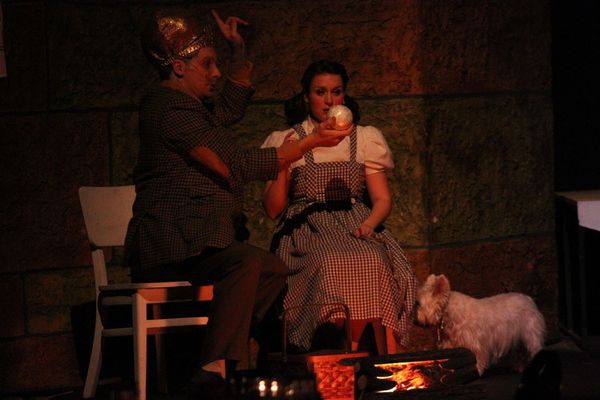 Dorothy and Professor Marvel 2