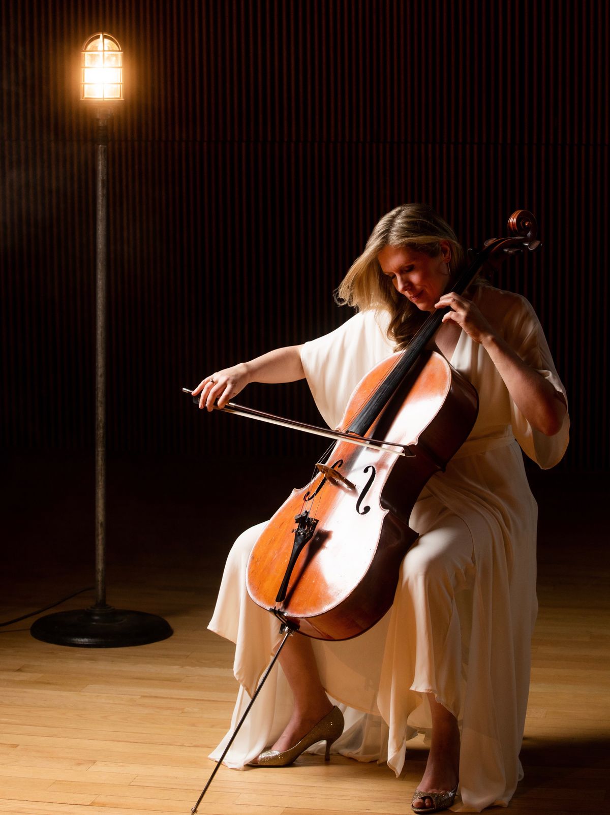 Mairi Dorman-Phaneuf, cello. 
Photo by Matthew Murphy