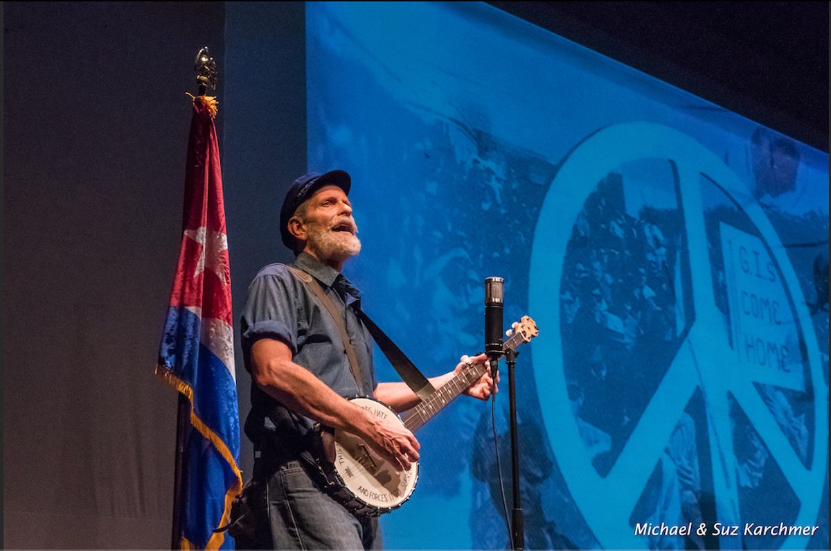 Randy Noojin as Pete Seeger in SEEGER: A MULTIM MEDIA SOLO SHOW. Photo credit: Michael and Sue Karchmer Randy Noojin as Pete Seeger in SEEGER: A MULTIM MEDIA SOLO SHOW. Photo credit: Michael and Sue Karchmer