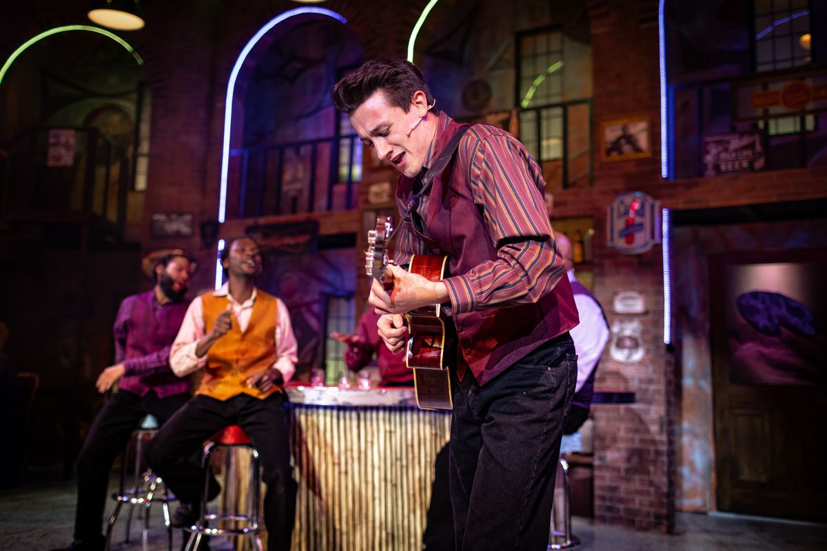 Tyler Messinger and Company - Photo credit: Michele Anliker Tyler Messinger and Company - Photo credit: Michele Anliker