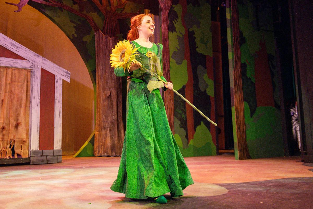 Anna Liggett as Fiona Anna Liggett as Fiona