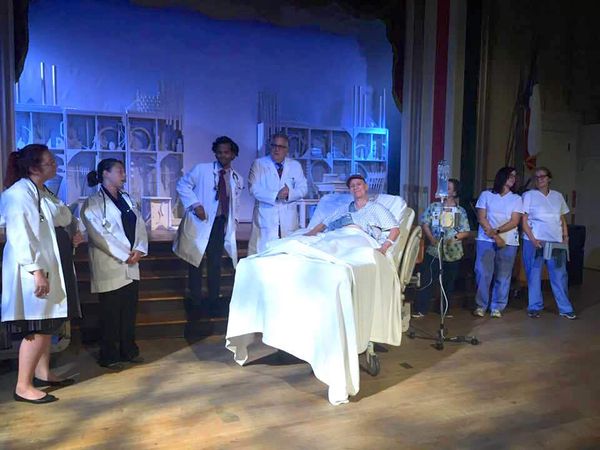 Vivian Bearing is the research subject for experimental chemotherapy. 1