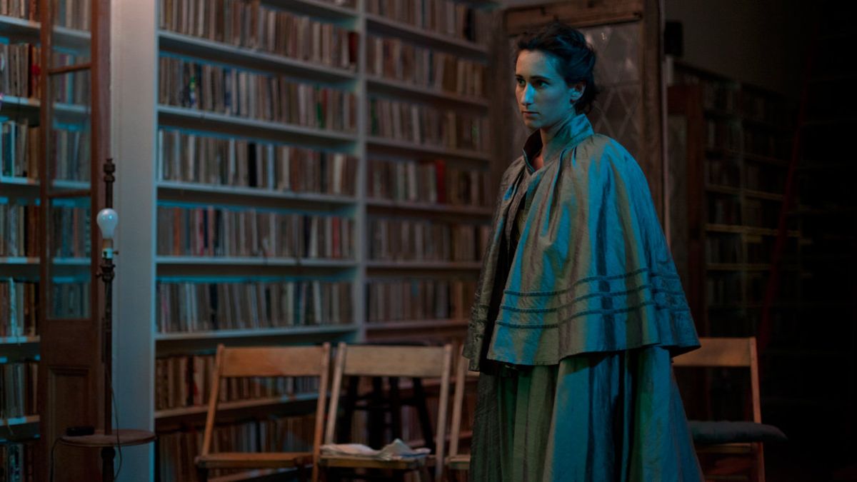 Kristin Winters as Mary Shelley Kristin Winters as Mary Shelley