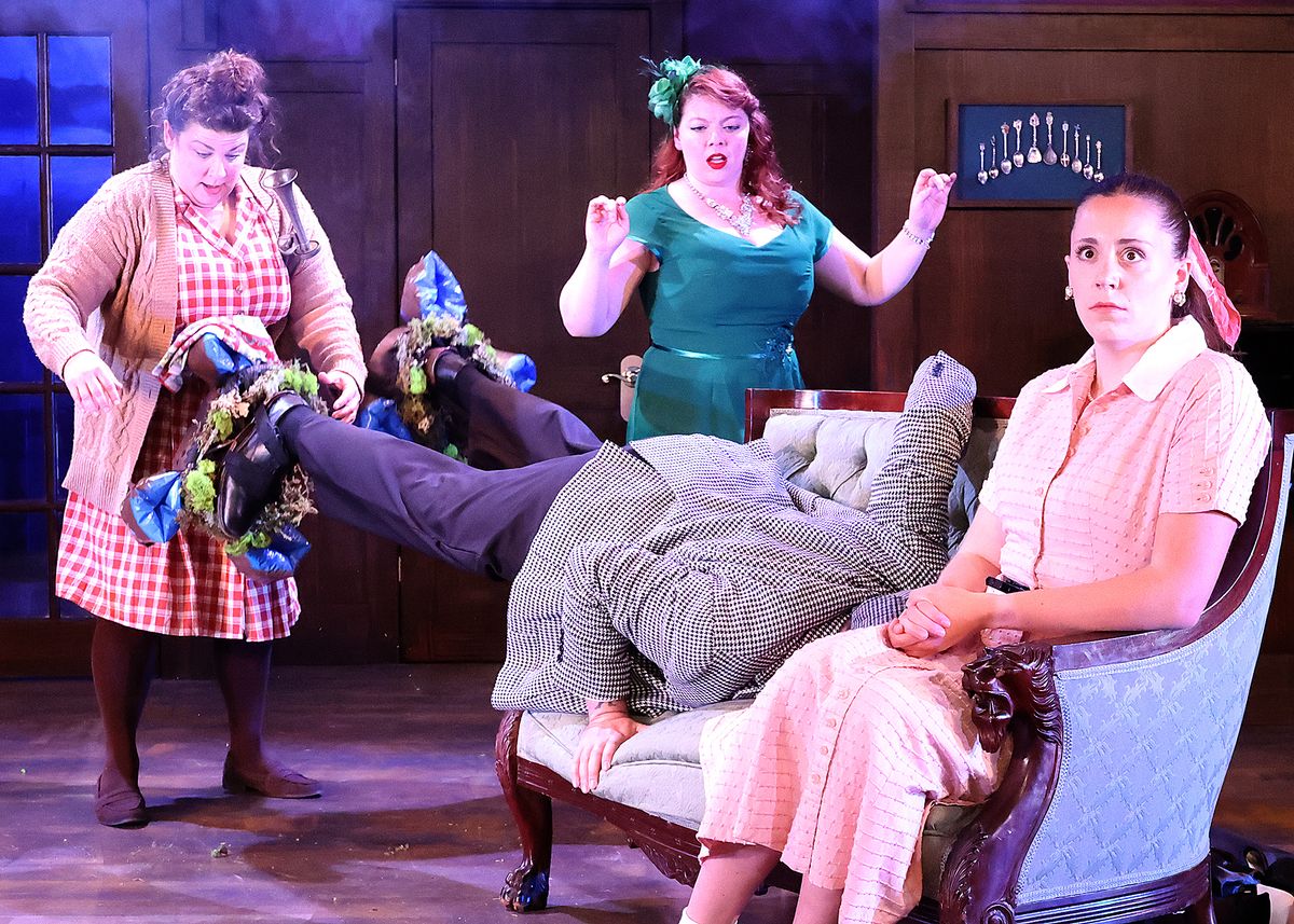 Left to right: Trish LaRose, Erica Morris, Ian Hamilton, Emma Joanis Photo credit: Bob Tucker/Focalpoint Studio Left to right: Trish LaRose, Erica Morris, Ian Hamilton, Emma Joanis Photo credit: Bob Tucker/Focalpoint Studio