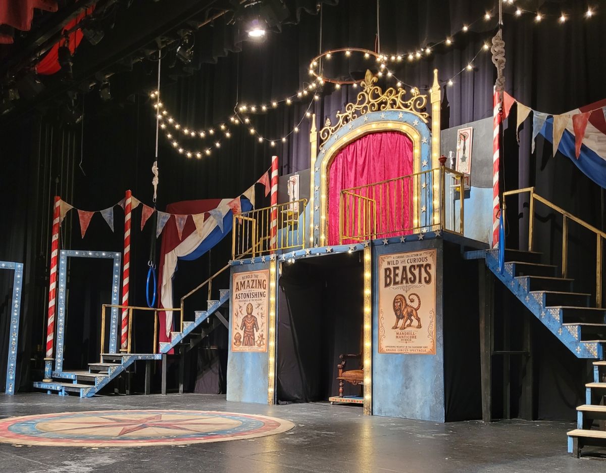 The Set of Pippin at Hilliard Darby High School. The Set of Pippin at Hilliard Darby High School.