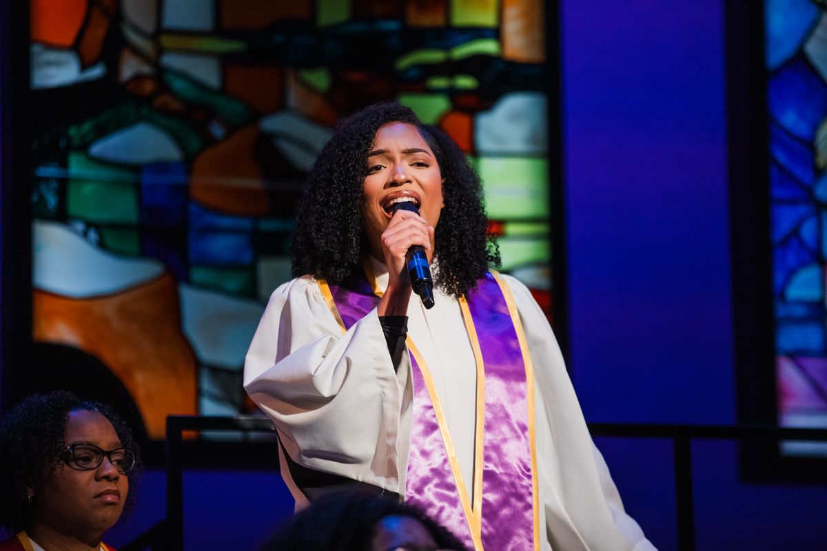 Choir member Samara Reign. Photo by Joe Moore.