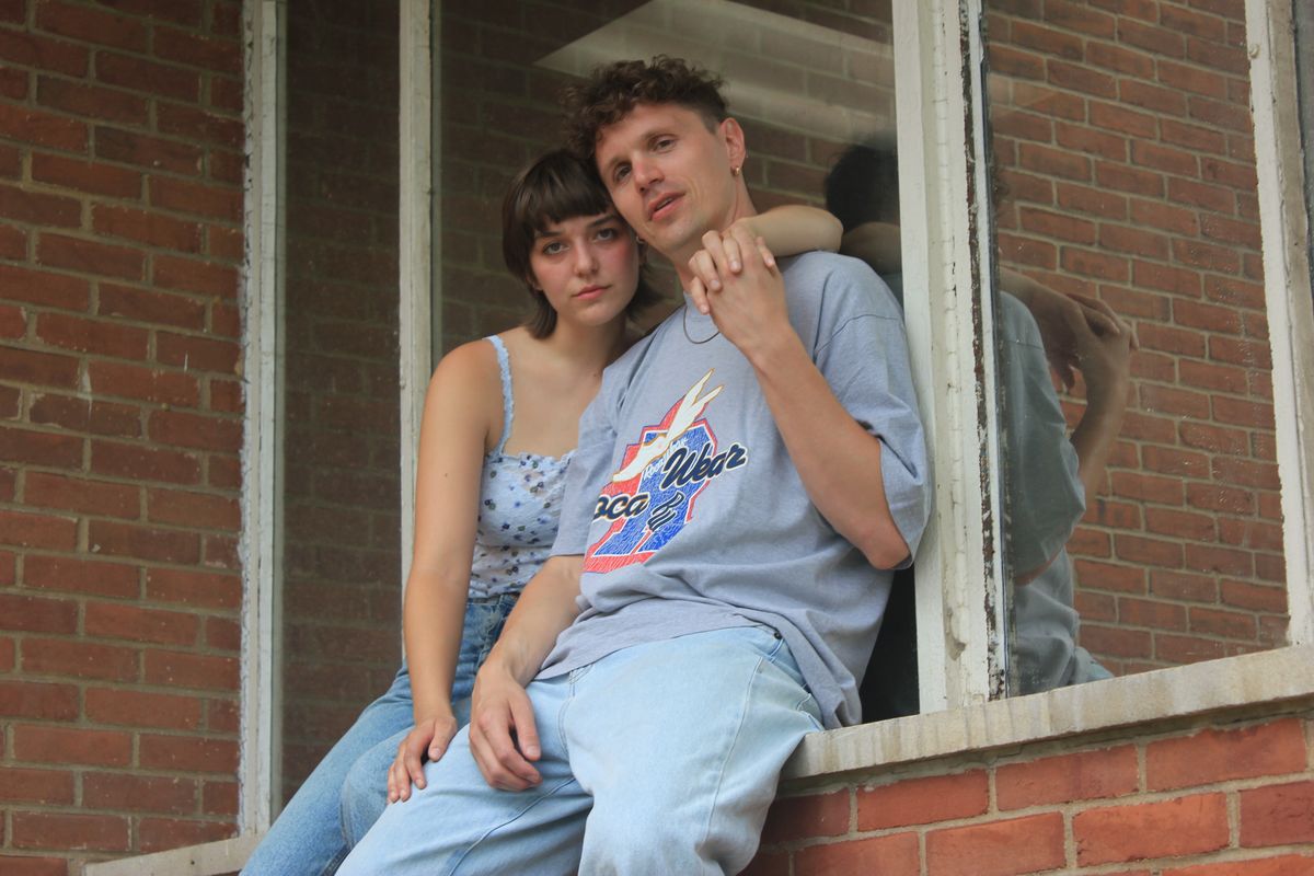(L–R) Sylvie Schuetz (Lizzie) and Lawrence Neil (Dean) in 'The Melon’s Cry' at the Falls Center, part of the Philadelphia Fringe Festival. Photo by Jake Rhoda. (L–R) Sylvie Schuetz (Lizzie) and Lawrence Neil (Dean) in 'The Melon’s Cry' at the Falls Center, part of the Philadelphia Fringe Festival. Photo by Jake Rhoda.