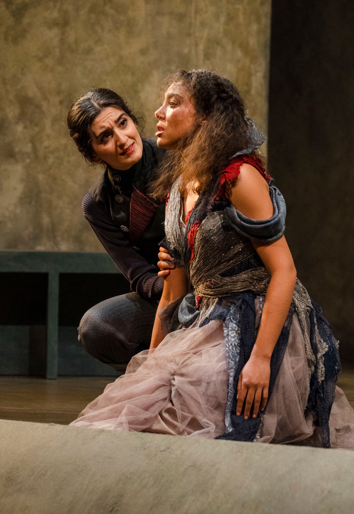 Clara Chahine as Reynoldo and Billie Wyatt as Ophelia. Photo by Avery Brunkus. Clara Chahine as Reynoldo and Billie Wyatt as Ophelia. Photo by Avery Brunkus.