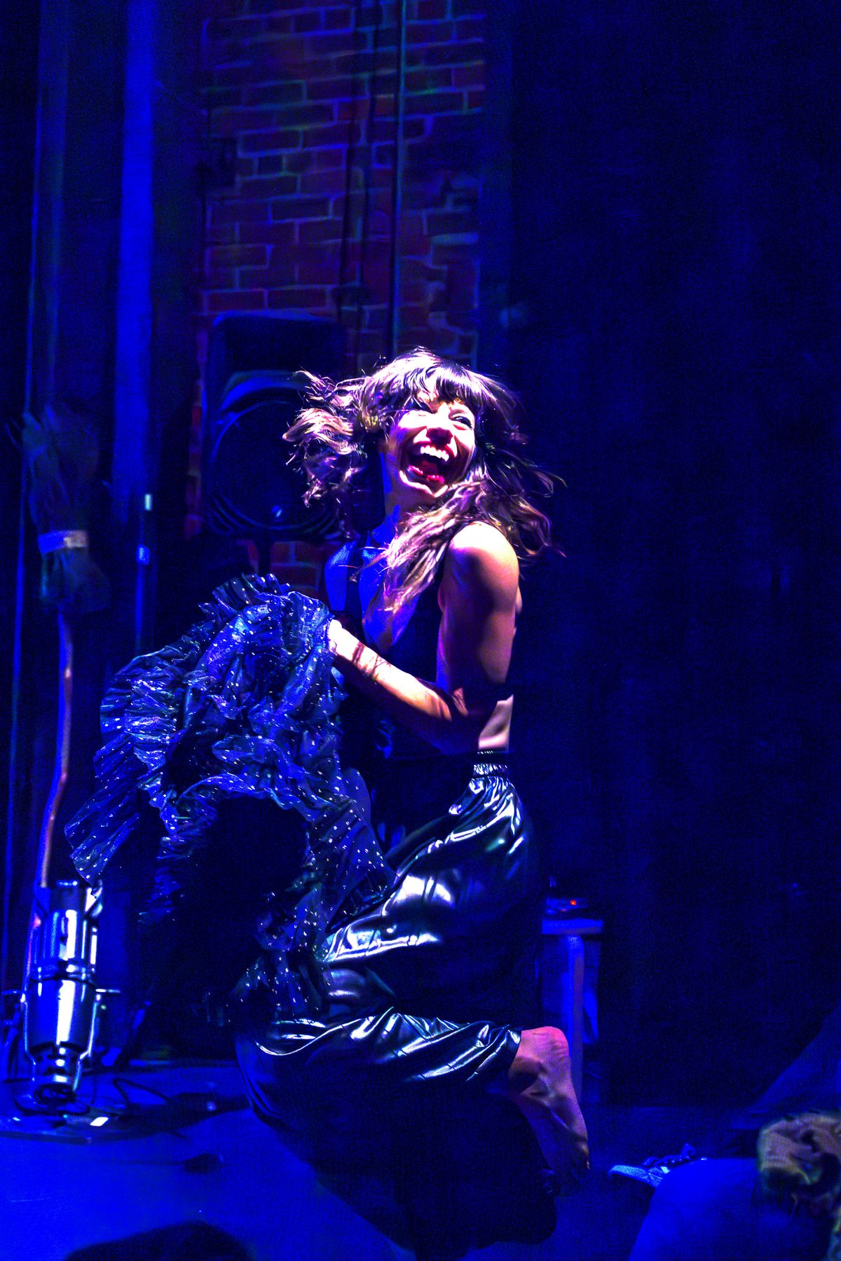 The audience helps Medusa get dressed in Jessica Fudim''s dance-theater solo, Venomous, Sept 4 & 6, 2025 in the Cannonball hub of Philly Fringe, at the Icebox Project Space Gallery. Photo by Kyle Adler