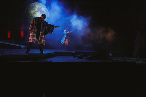 Holmes and Watson are ready to unlock their latest mystery! 6