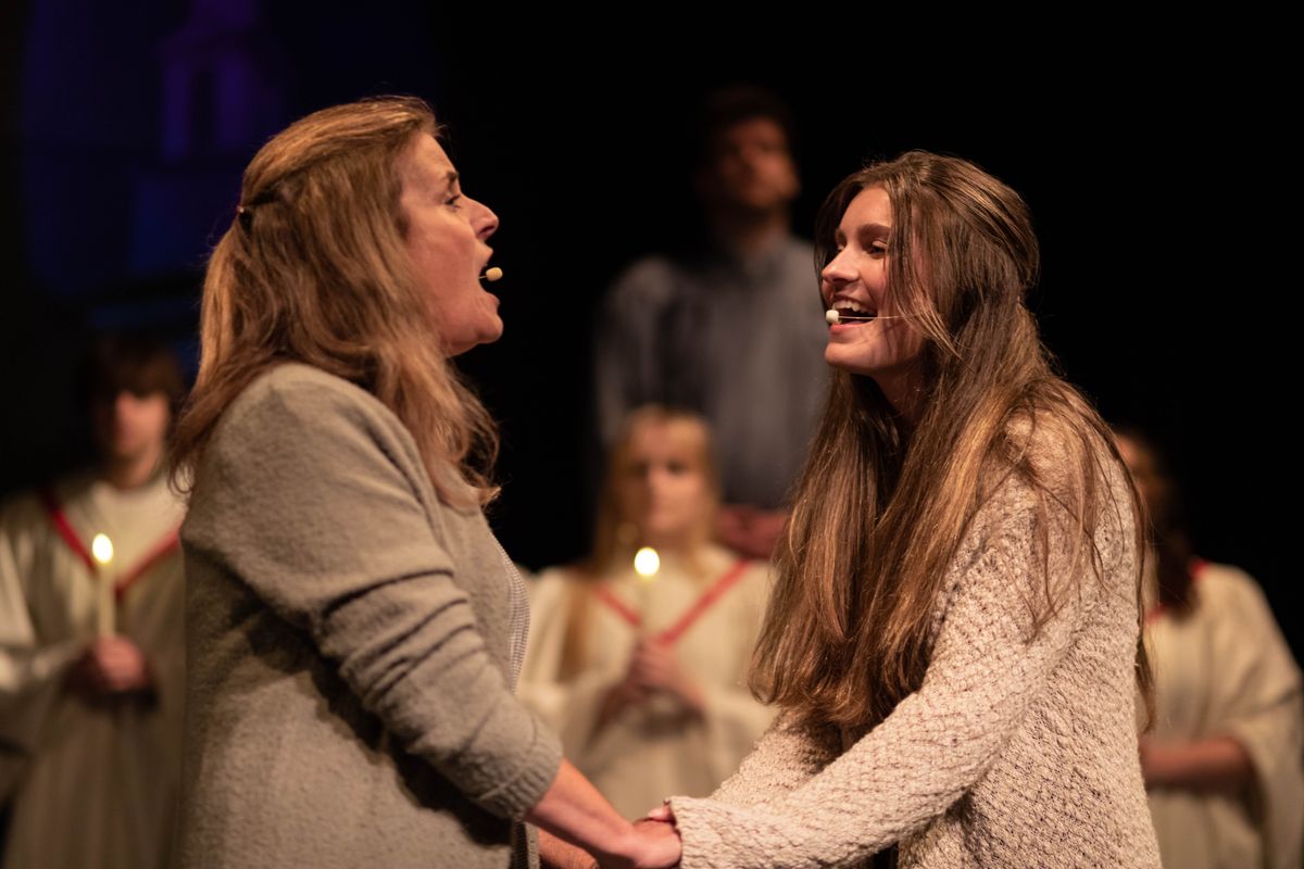 (l to r) Tracey Marble and Kennedy Morris in CARRIE: THE MUSICAL (Photo: Trish Haldin)
