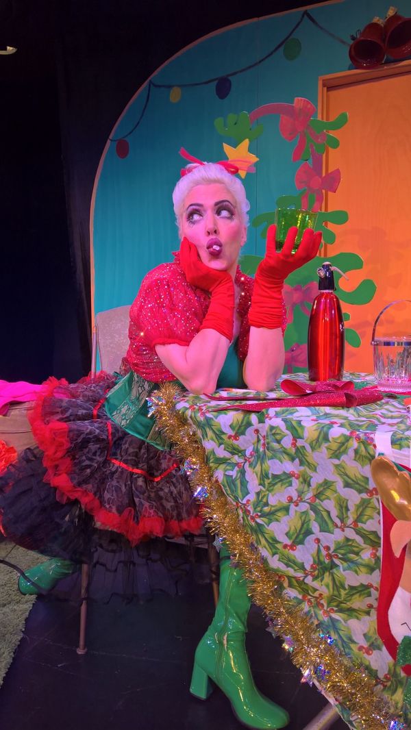 Daria Eliuk stars as Cindy Lou Who in Who's Holiday
photo by Don Horn 4