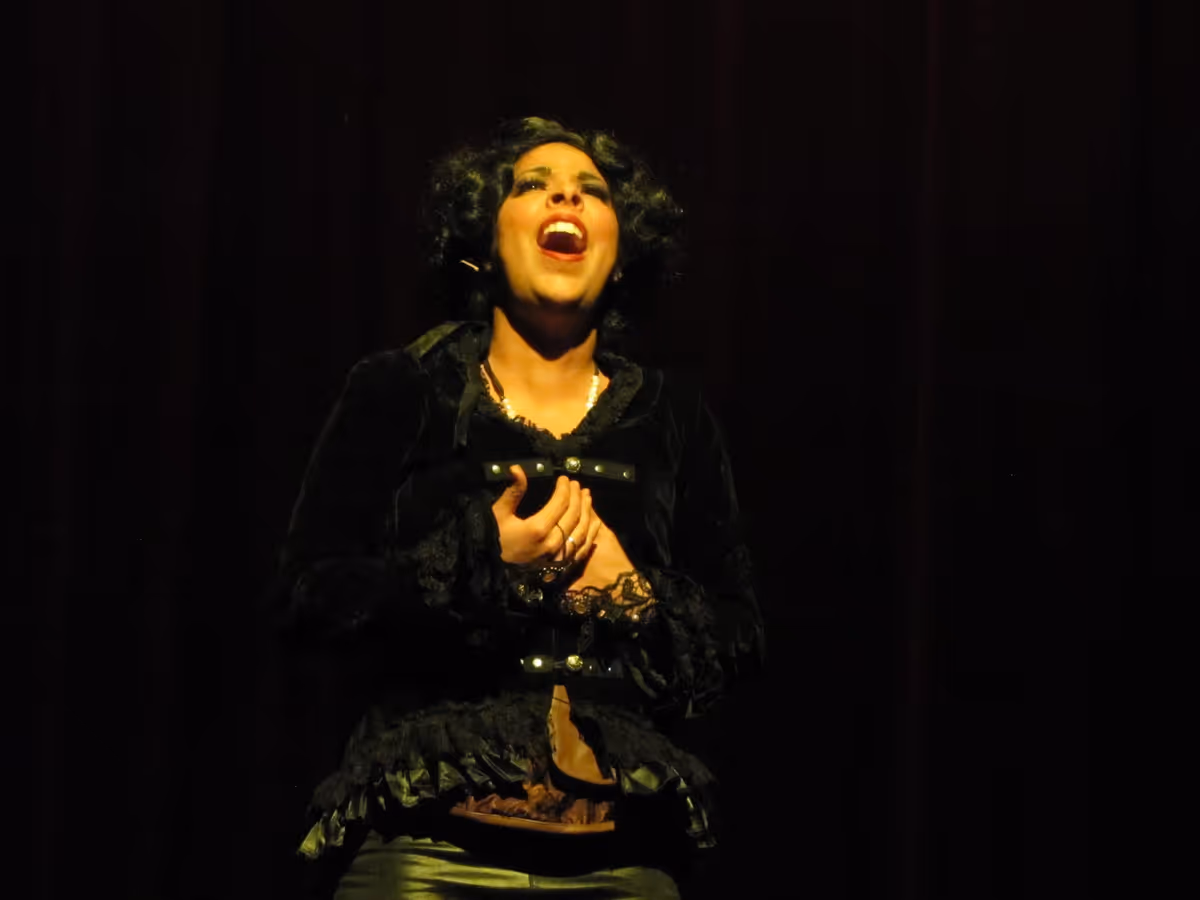 Samantha Myburgh as Wanda Savage performing "Start Again" from Savage the Musical, Vaudeville Holiday Spectacular, Eggtooth Productions, Shea Theater Samantha Myburgh as Wanda Savage performing "Start Again" from Savage the Musical, Vaudeville Holiday Spectacular, Eggtooth Productions, Shea Theater