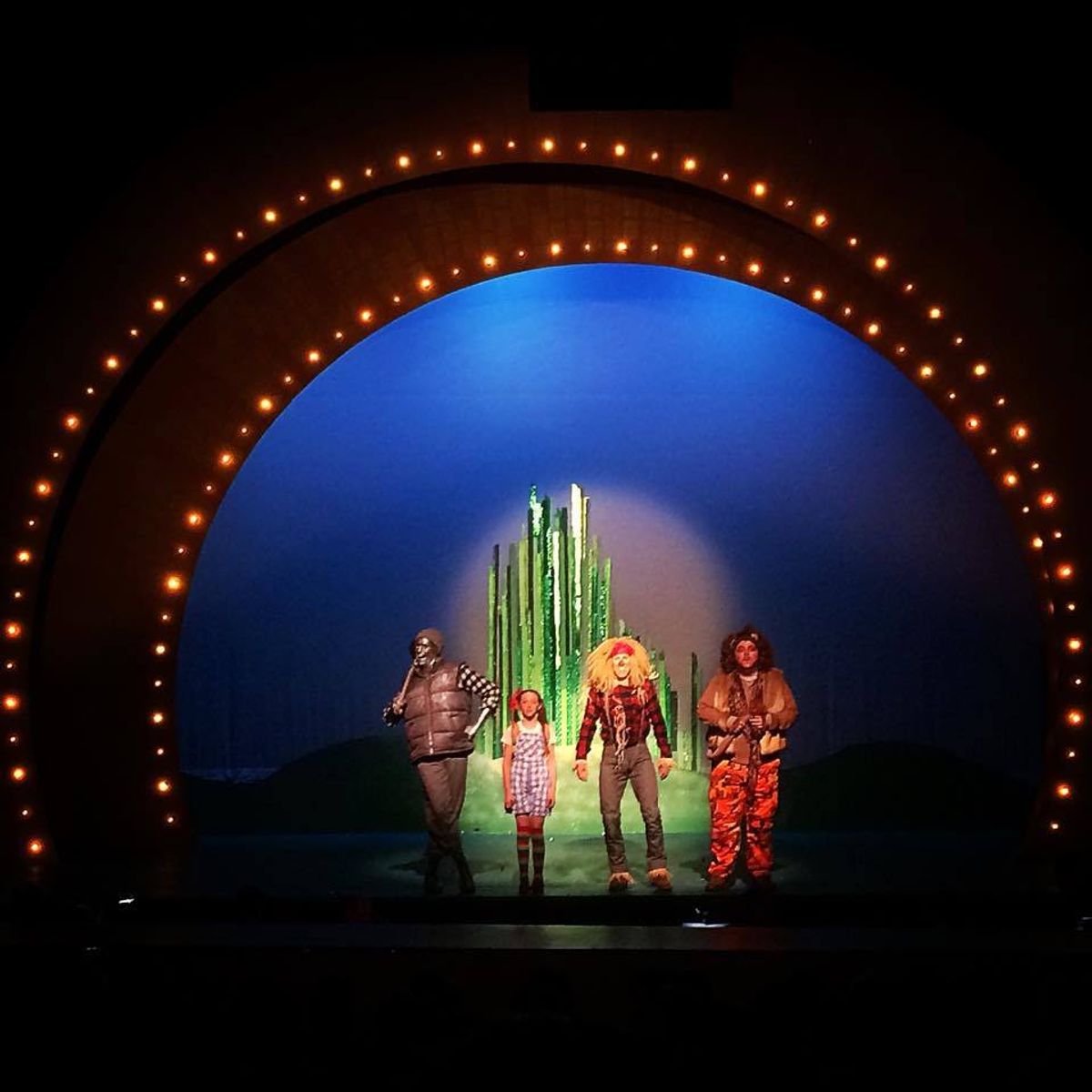 Ira Kramer as the Tin Man
Bronwyn Beardsley as Dorothy
Dominick Varney as the Scarecrow
Ben Layman as the Lion