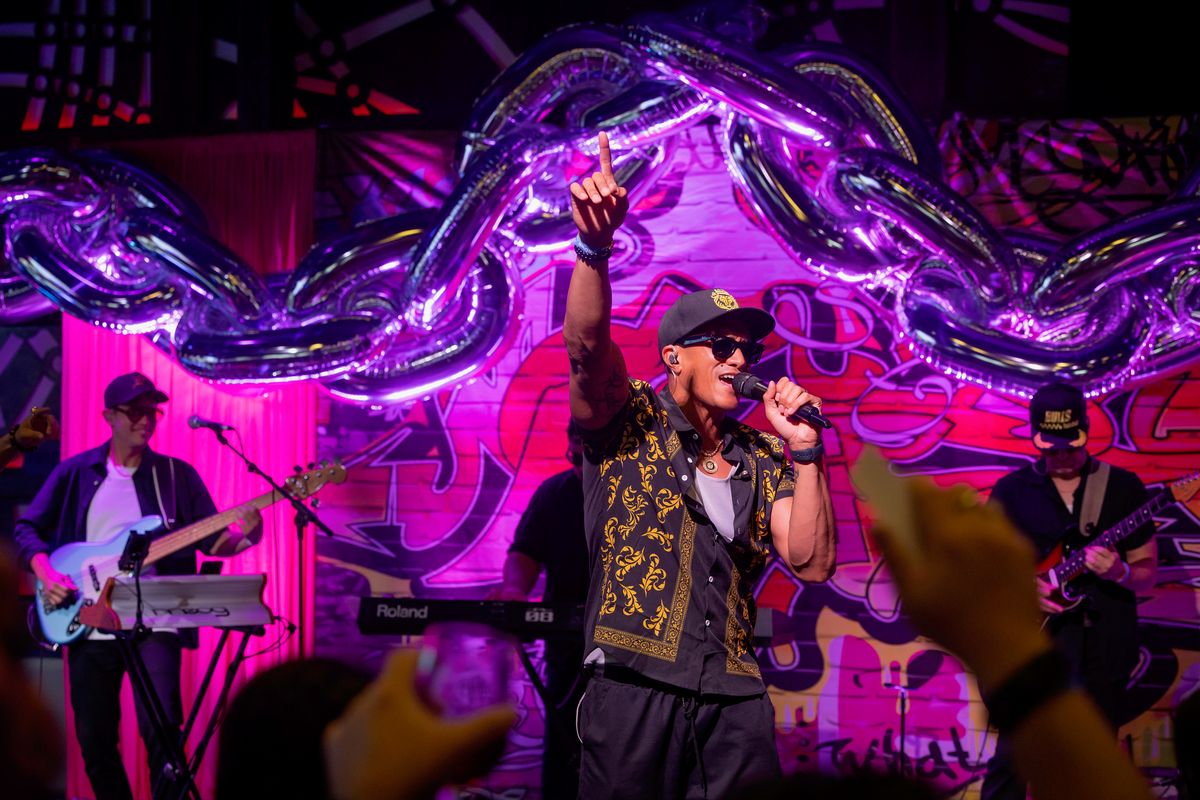 Bruno Mars Experience Bruno Mars Experience