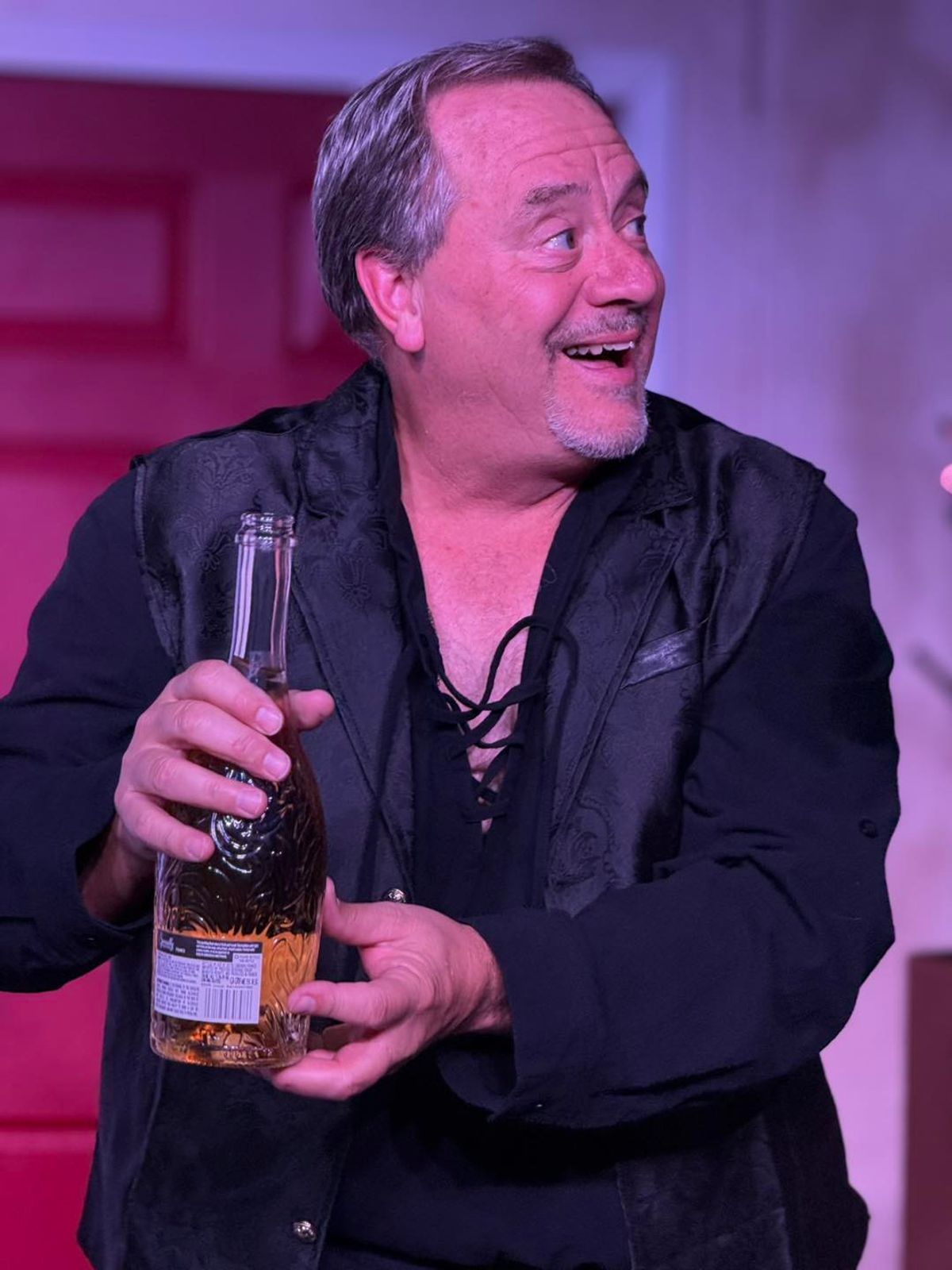 Robert Bubon as Barrymore Robert Bubon as Barrymore