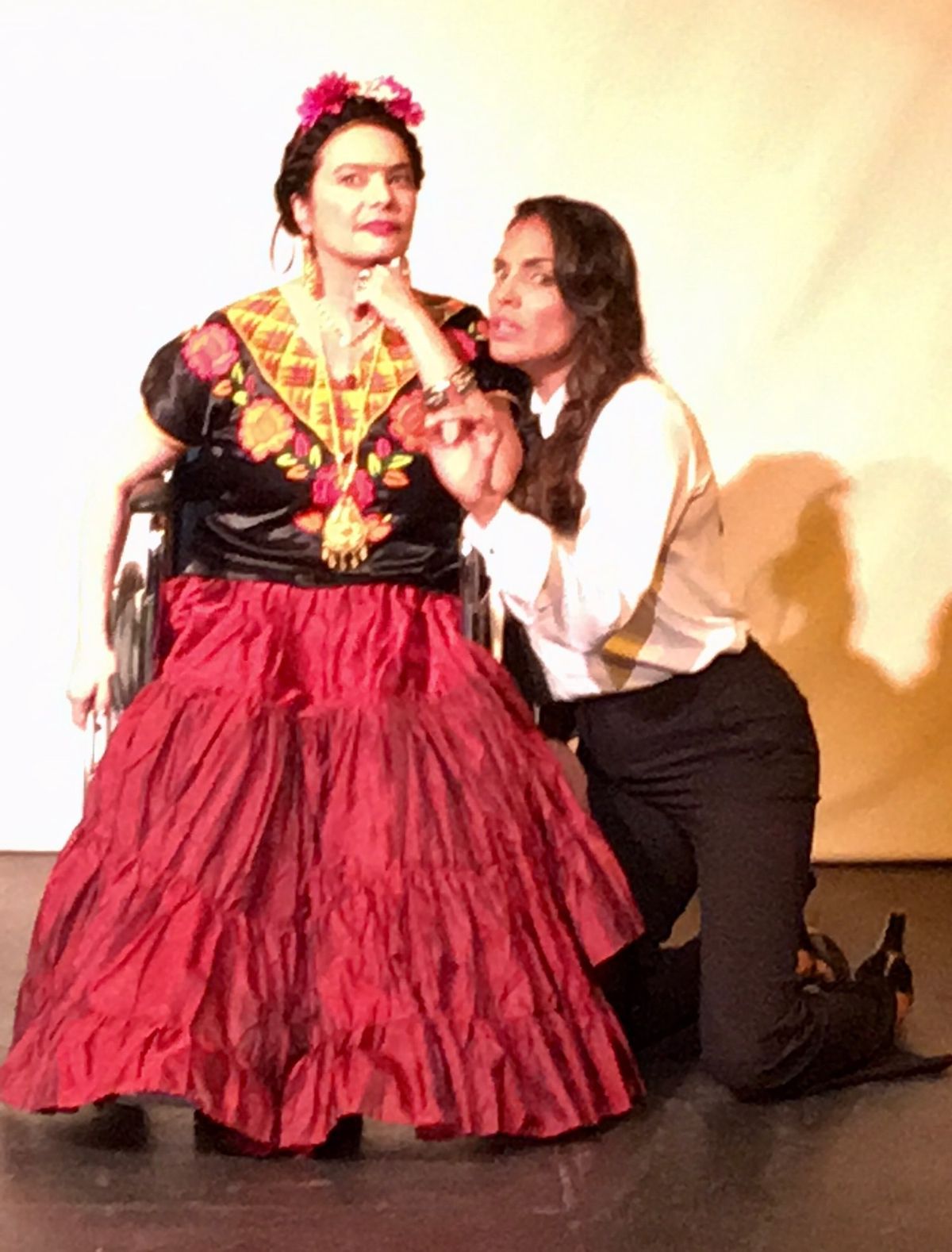 Odalys Nanin as Frida Kahlo Kesia Erwin as Teresa Proenza Odalys Nanin as Frida Kahlo Kesia Erwin as Teresa Proenza